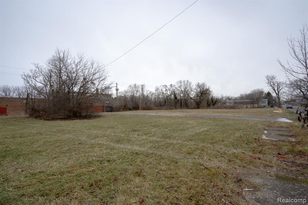 1191 Concord Street Property Photo 3