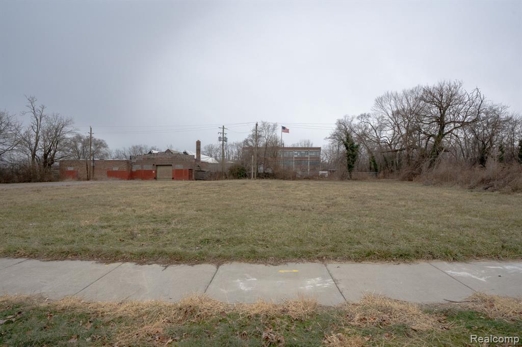 1191 Concord Street Property Photo 5