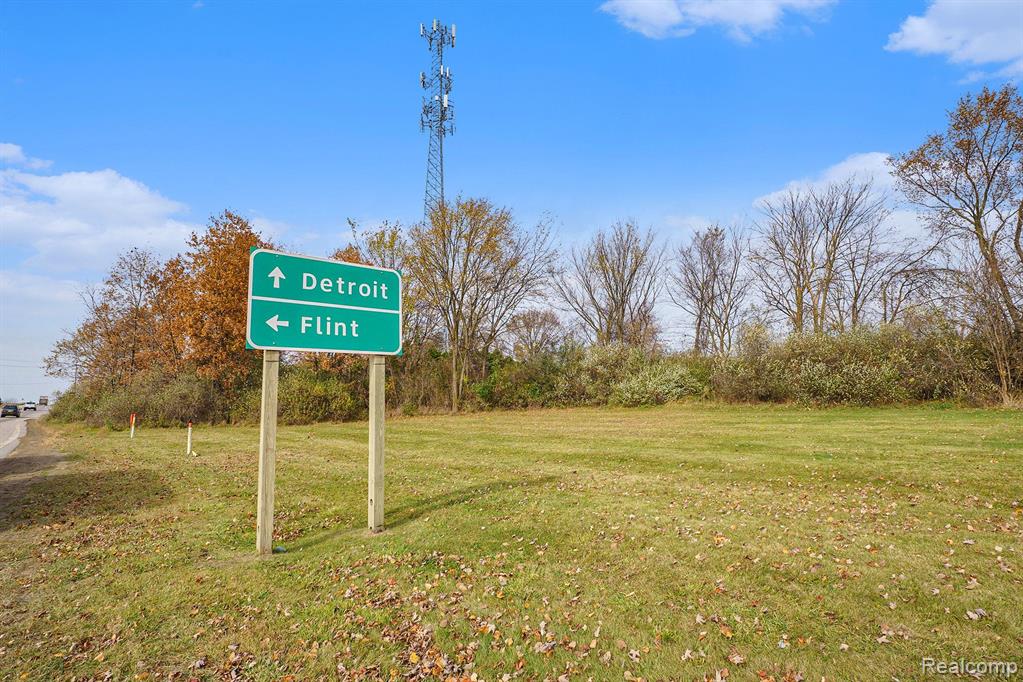 8815 E Holly Road Property Photo 17