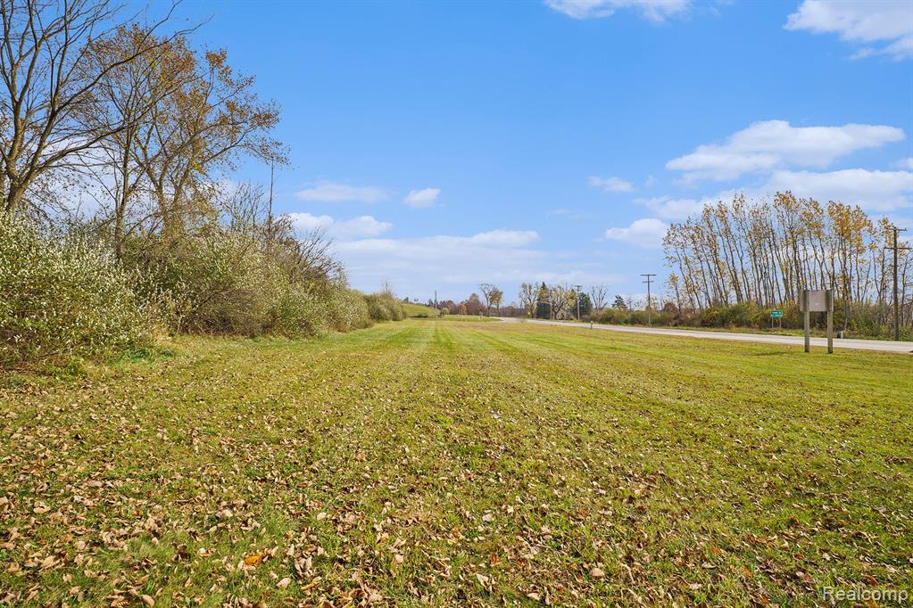 8815 E Holly Road Property Photo 19