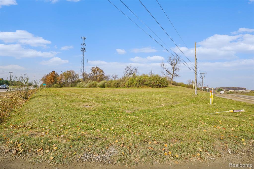 8815 E Holly Road Property Photo 21