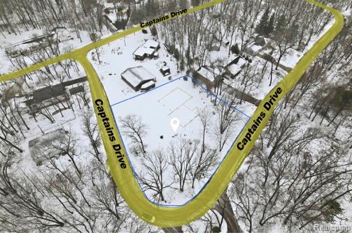 4081 Captains Drive Property Photo 1