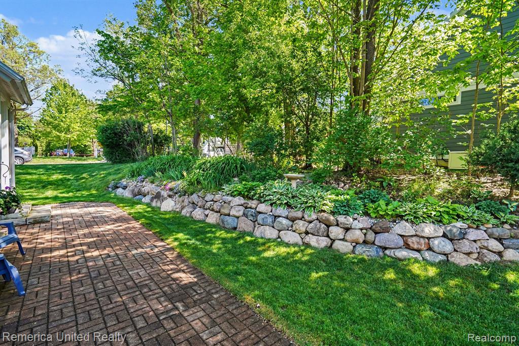 301 River Wood Trail Property Photo 20