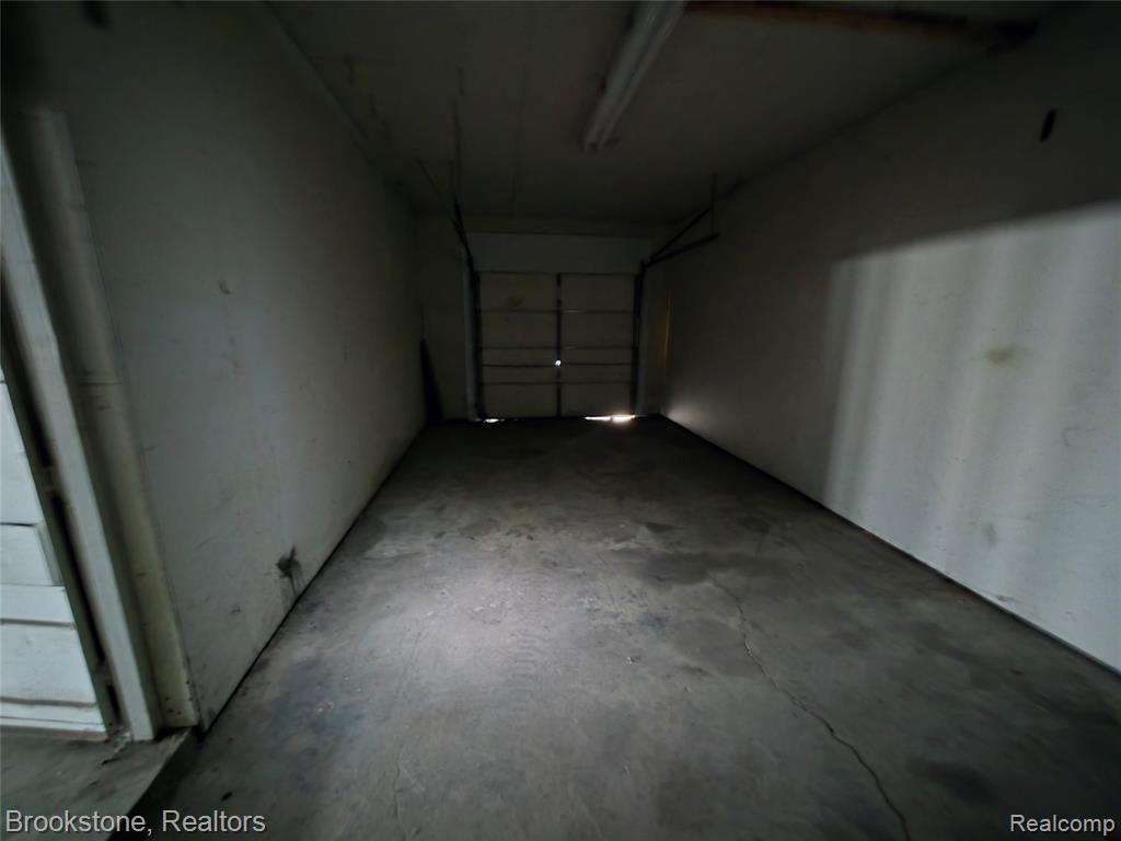 7435 N Dort Highway Property Photo 9