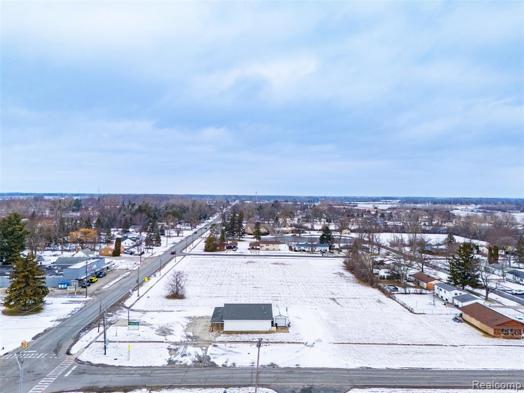 4500 N Michigan Avenue Property Photo 2