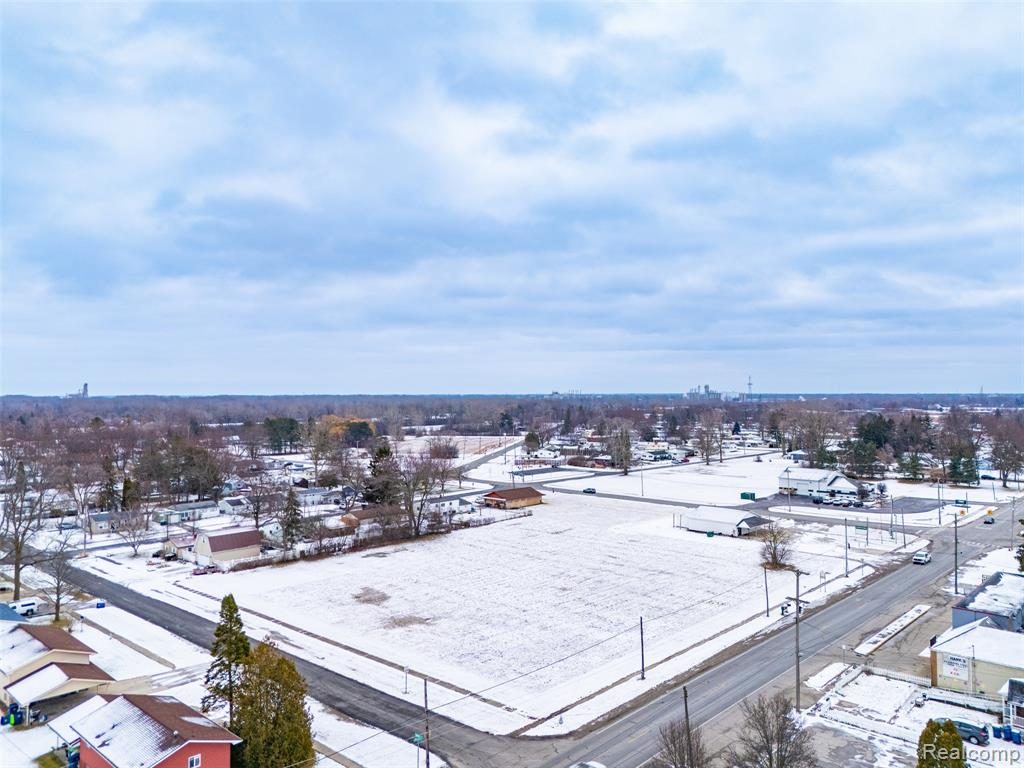 4500 N Michigan Avenue Property Photo 5