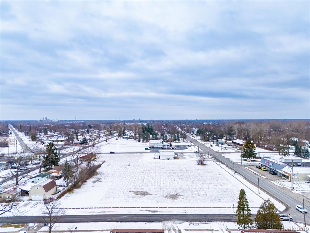 4500 N Michigan Avenue Property Photo 6