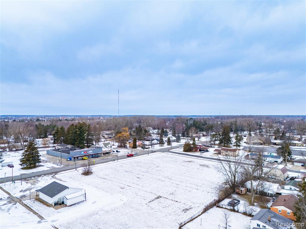 4500 N Michigan Avenue Property Photo 9