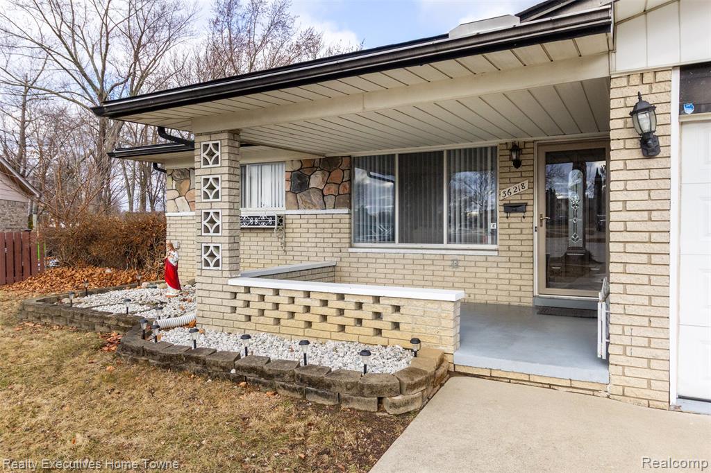 36218 Allison Drive Property Photo 3
