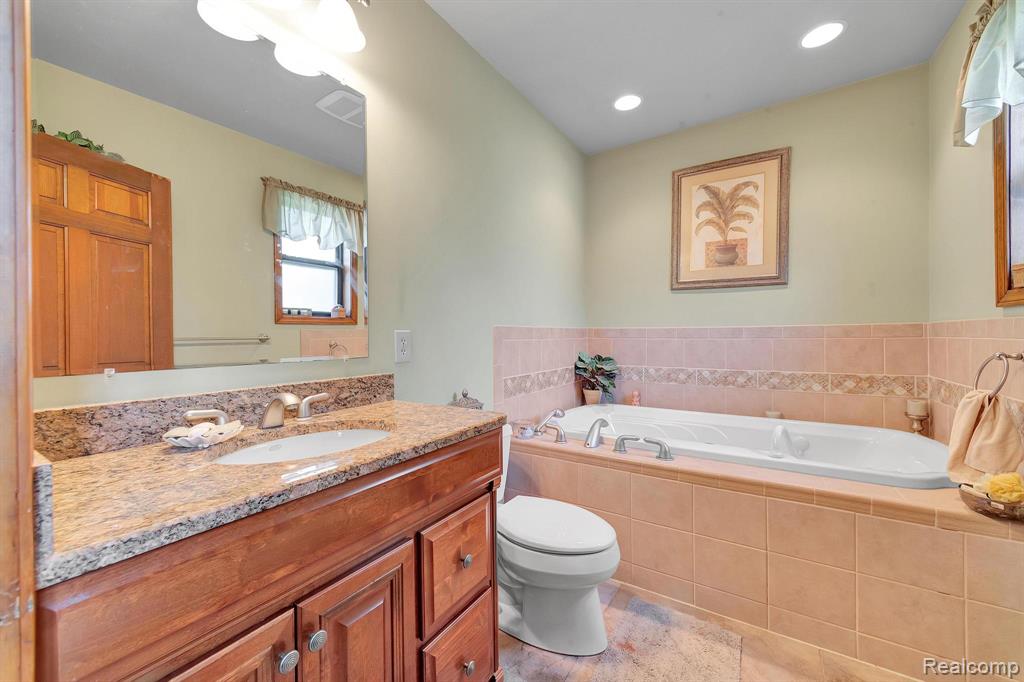 429 Edgewater Property Photo 28