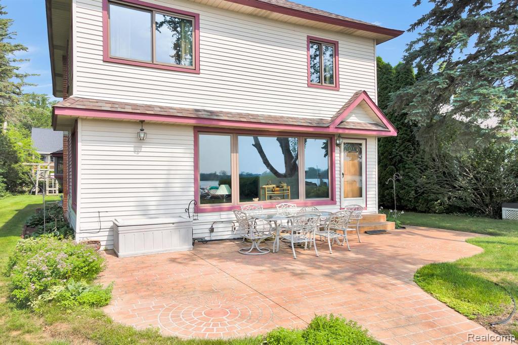 429 Edgewater Property Photo 37