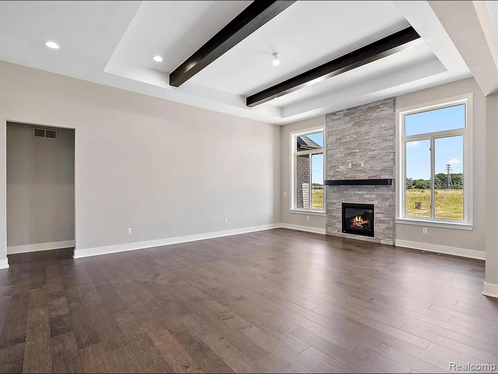 54660 Chesterfield Rd Property Photo 3
