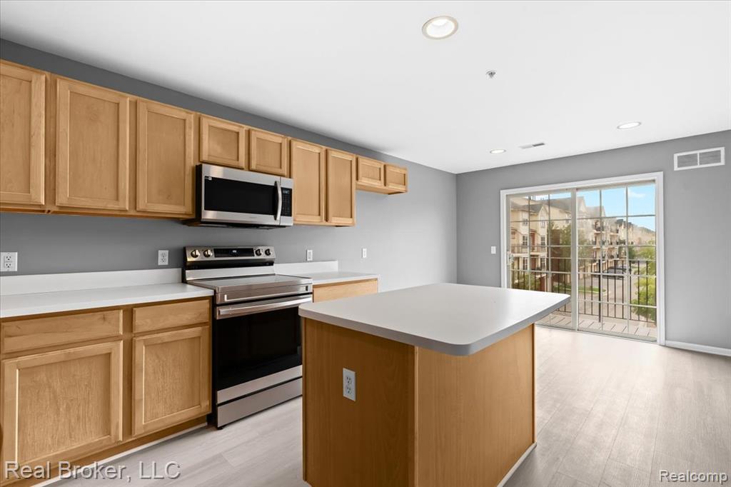 1546 Devon Lane Property Photo 17