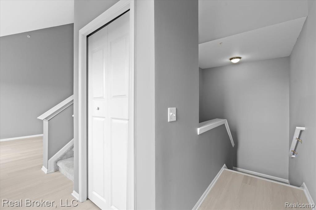 1546 Devon Lane Property Photo 24
