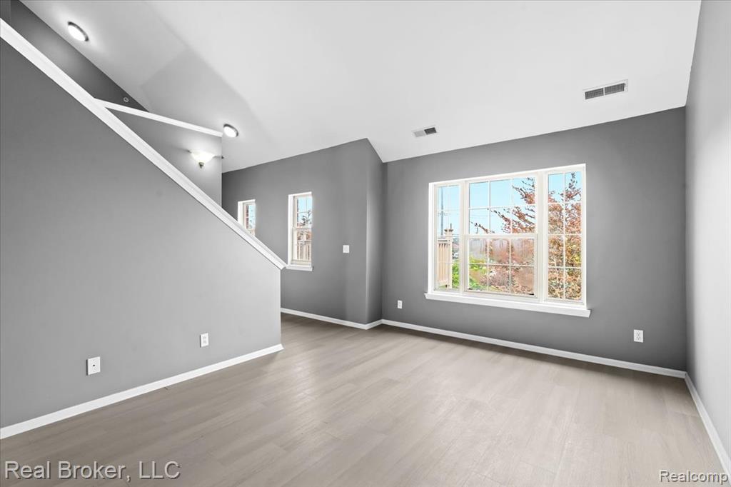 1546 Devon Lane Property Photo 26