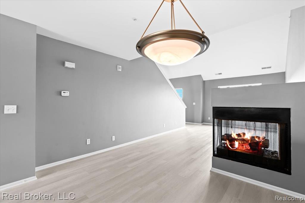 1546 Devon Lane Property Photo 29