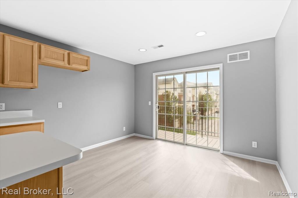 1546 Devon Lane Property Photo 31