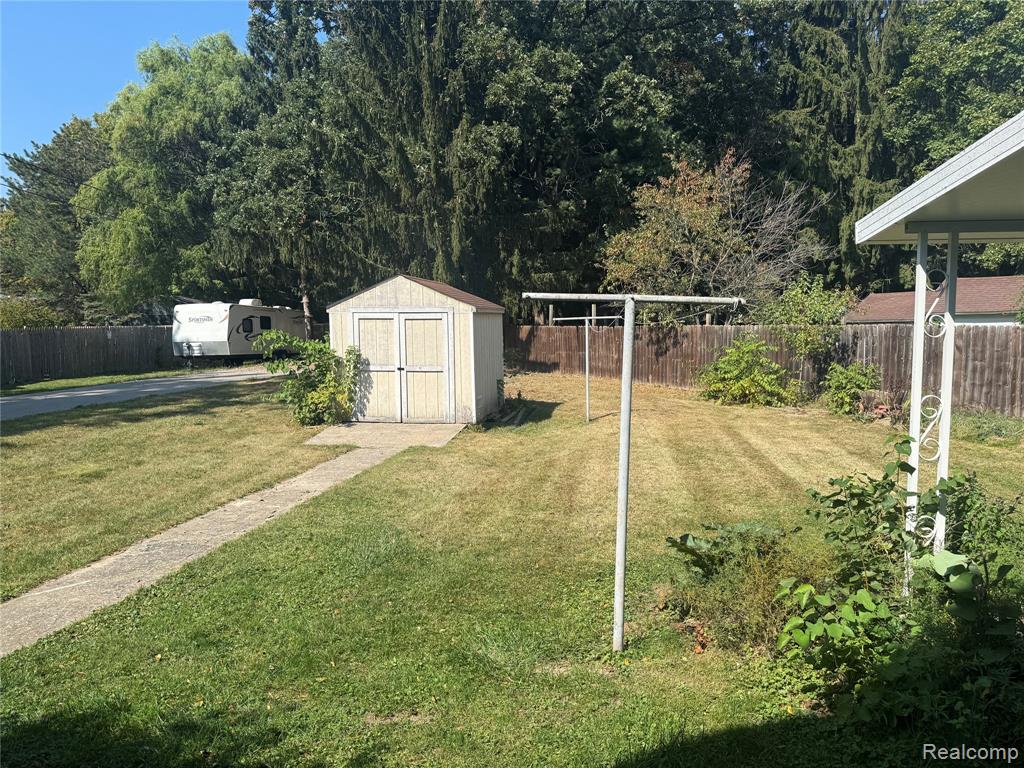 333 Greenly Street Property Photo 21