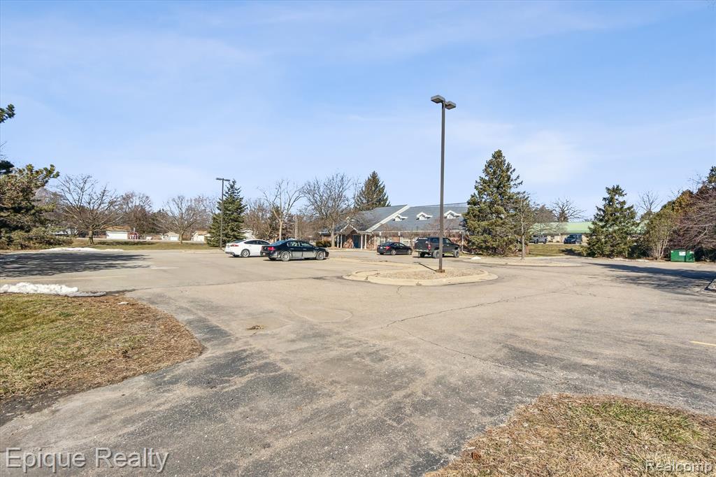 1425 S Graham Road Property Photo 36