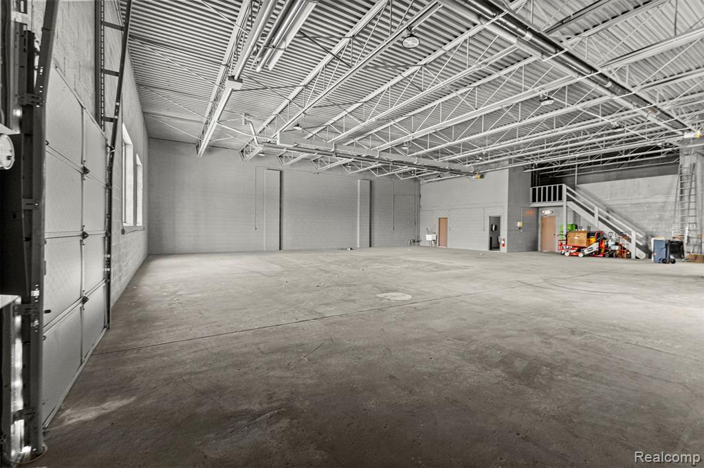 23201 Roseberry Avenue Property Photo 15