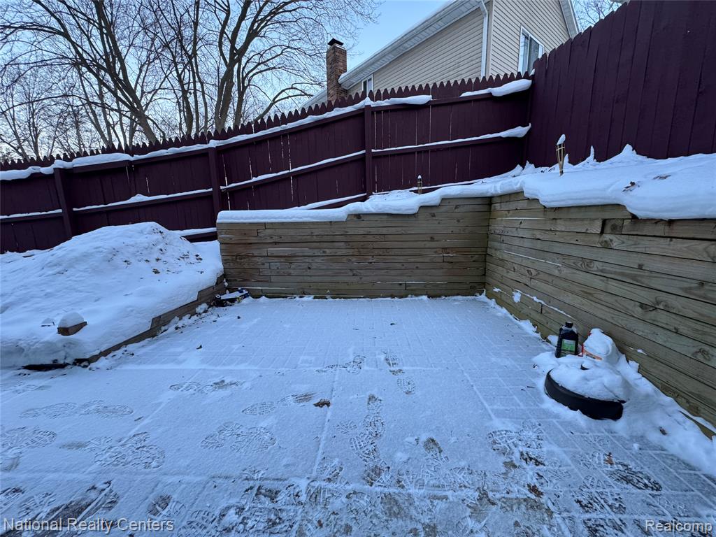 6219 Waterfront Drive Property Photo 2