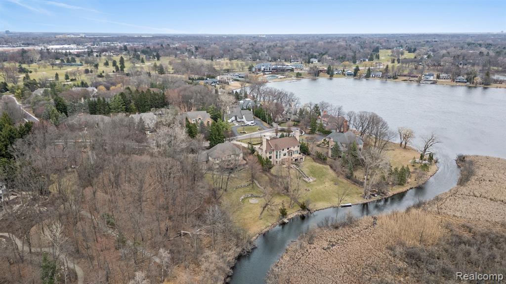3026 Heron French Provincial Property Photo 33
