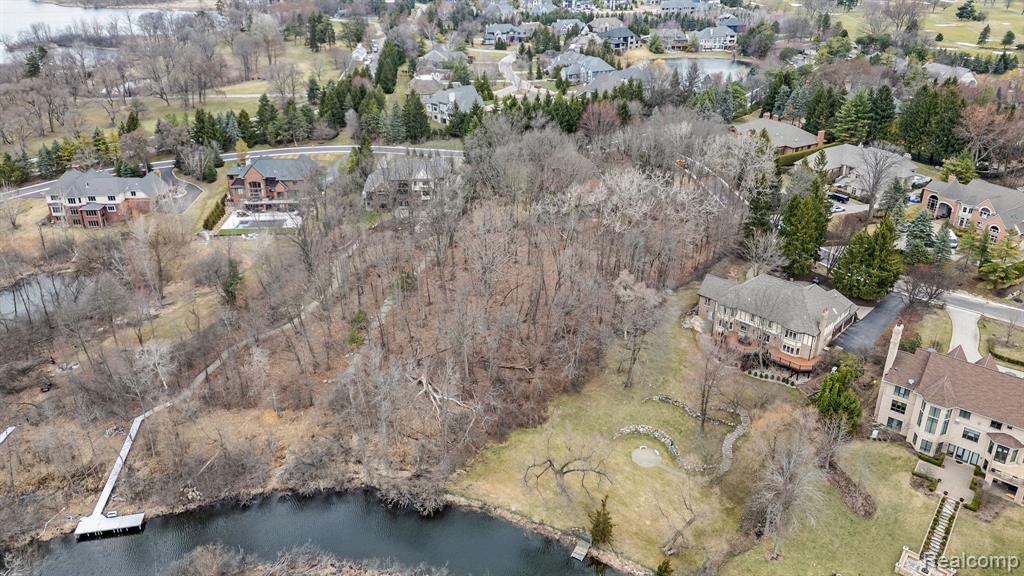 3026 Heron French Provincial Property Photo 34