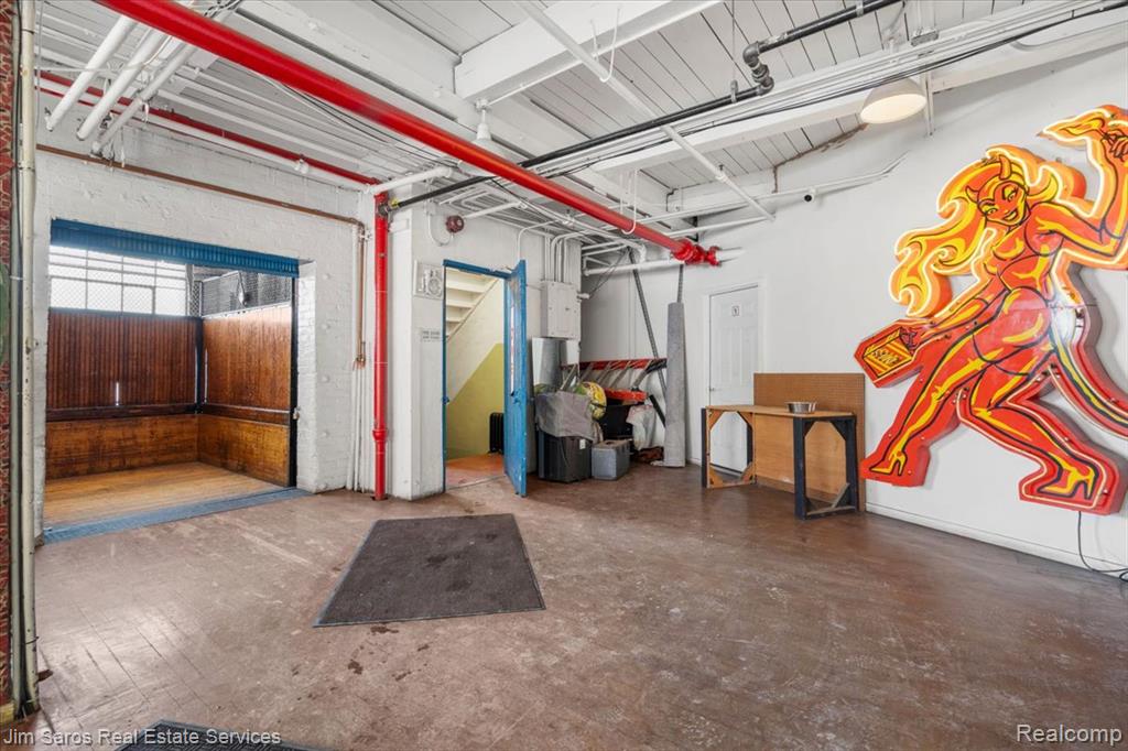 2000 Brooklyn Street Property Photo 4