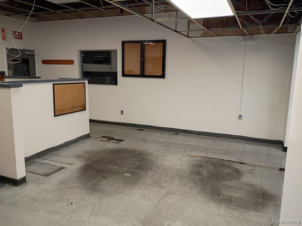 11740 Dixie Highway Property Photo 13