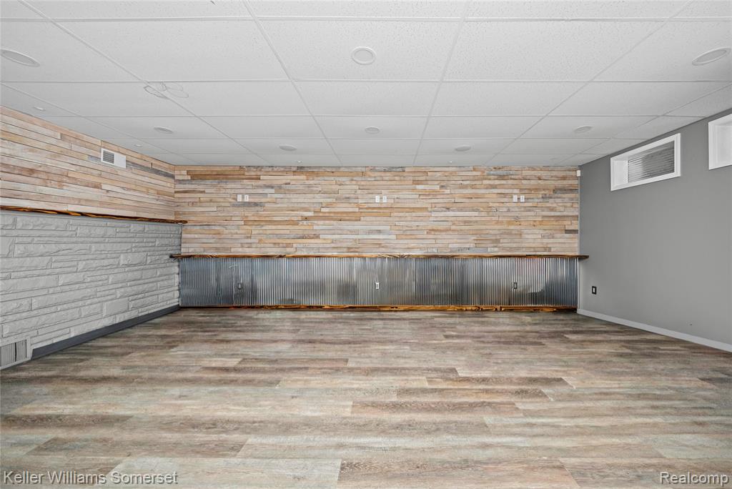 17503 Stephens Drive Property Photo 7