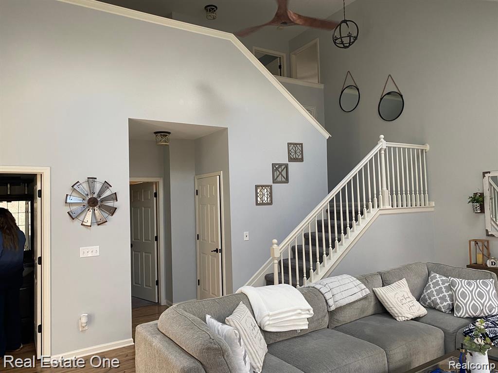 7305 Gateway Drive Property Photo 7