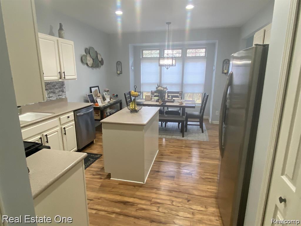 7305 Gateway Drive Property Photo 12