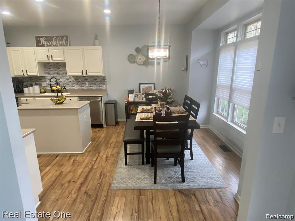 7305 Gateway Drive Property Photo 13