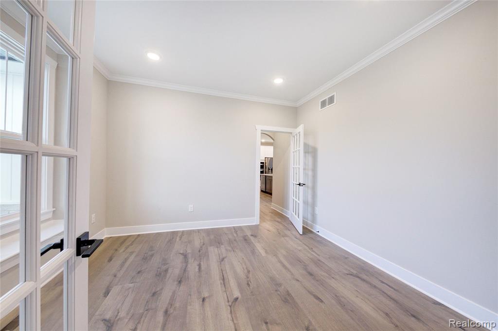 626 Round Rock Property Photo 4