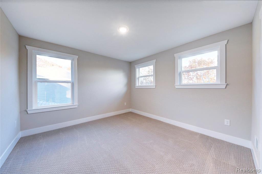 626 Round Rock Property Photo 33