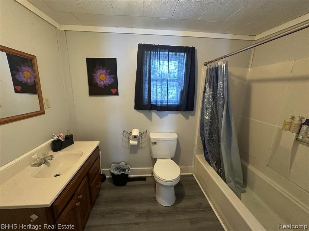 126 W Mason Property Photo 7