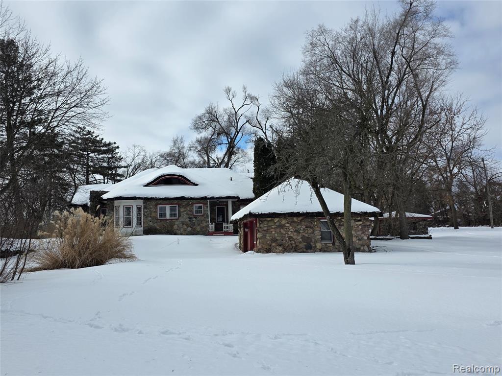 47420 W Ann Arbor Trail Property Photo 2