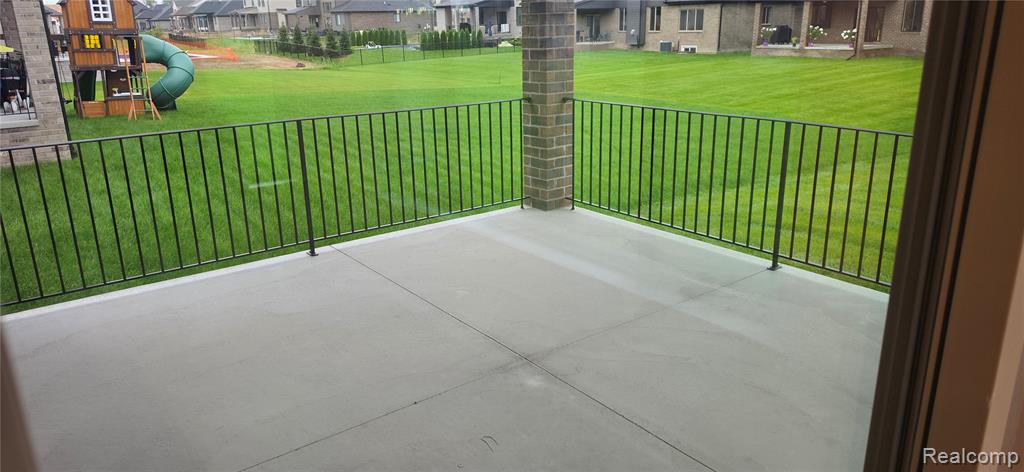 50797 Mistwood Drive Property Photo 6