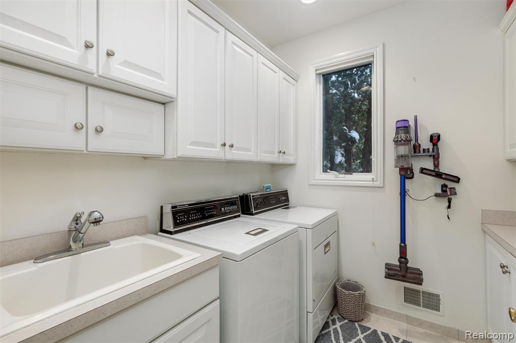 34330 Jefferson Avenue Property Photo 28