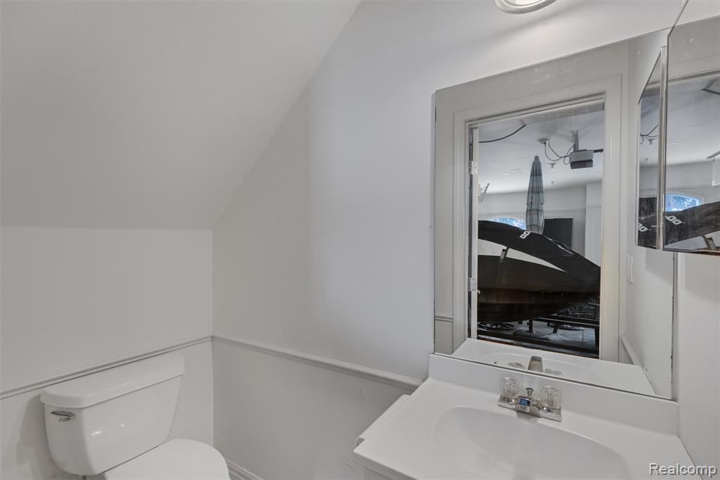 34330 Jefferson Avenue Property Photo 67