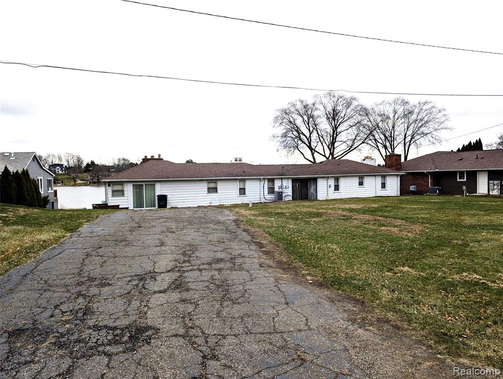 8461 Woodland Shore Drive Property Photo 26