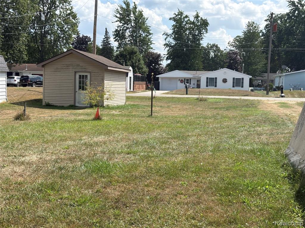 336 Twin Lake Road Property Photo 3