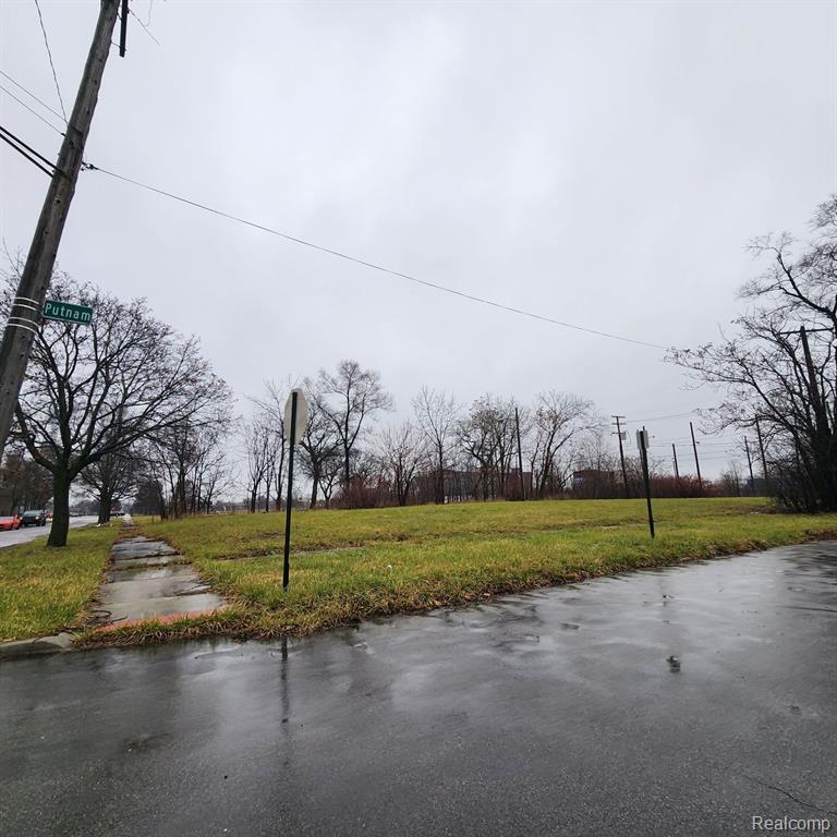 5069 WABASH Street Property Photo 1