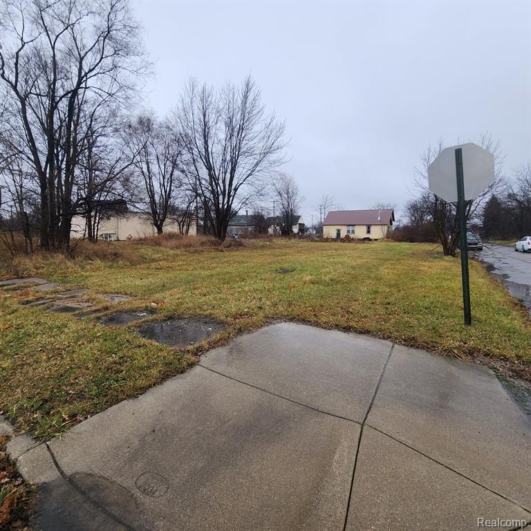 2193 Saint Joseph Street Property Photo 8