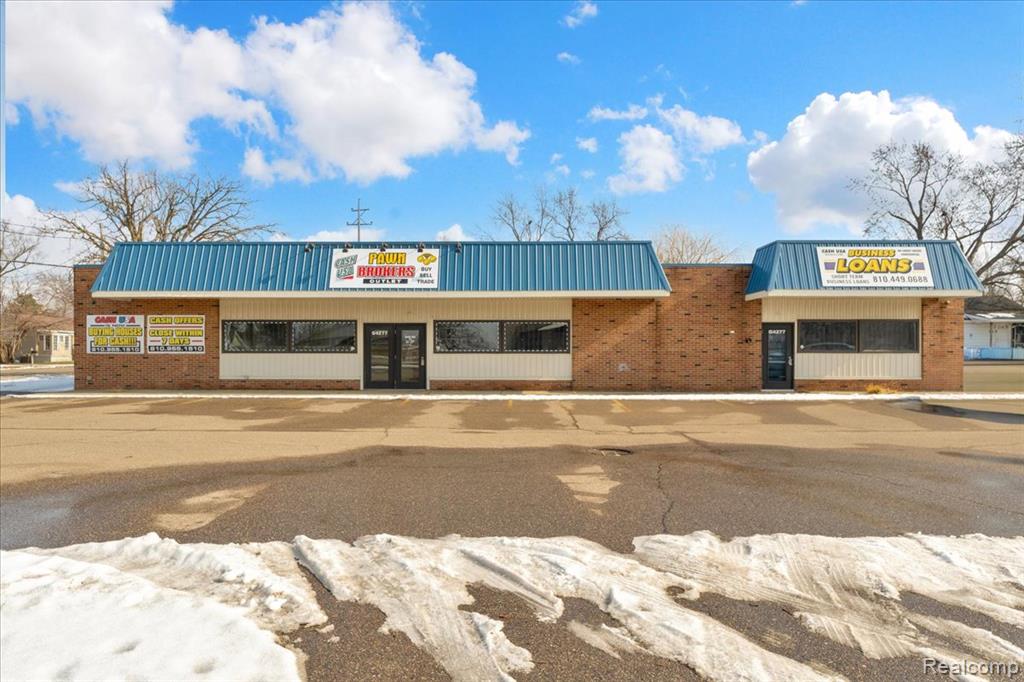 4277 S Saginaw Street Property Photo 1