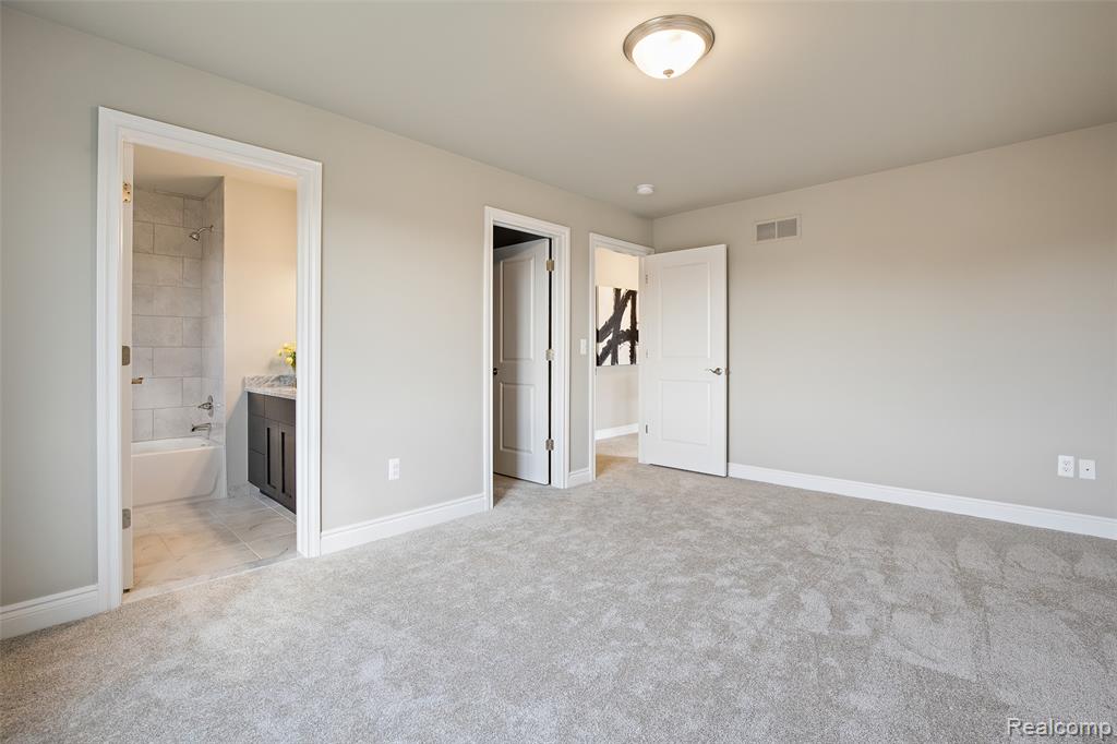 1050 Invitational Drive Property Photo 32