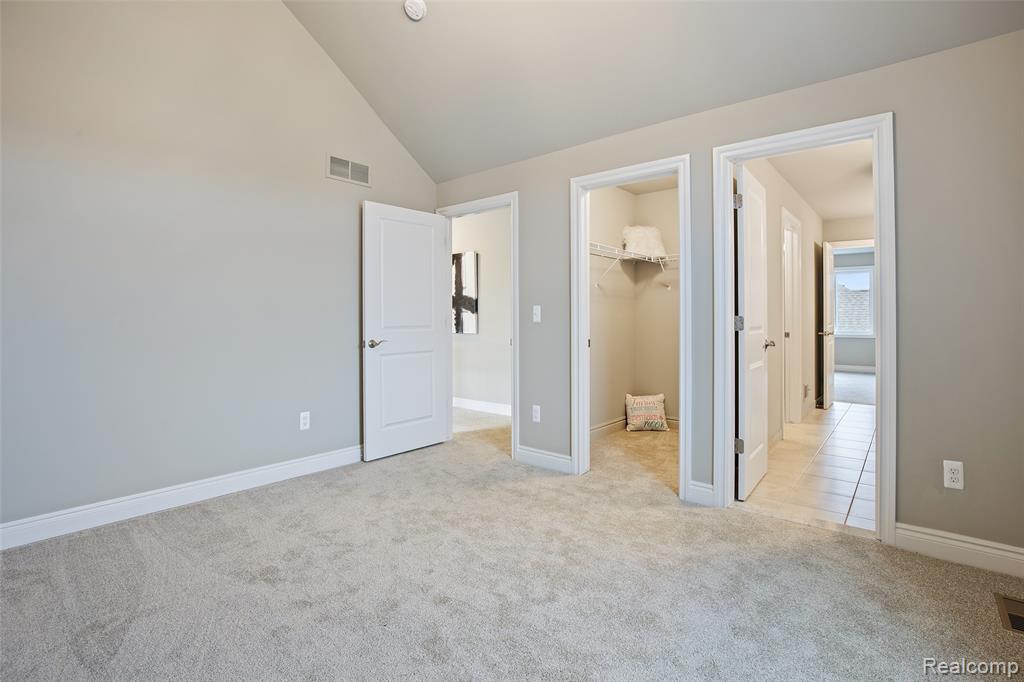 1050 Invitational Drive Property Photo 36