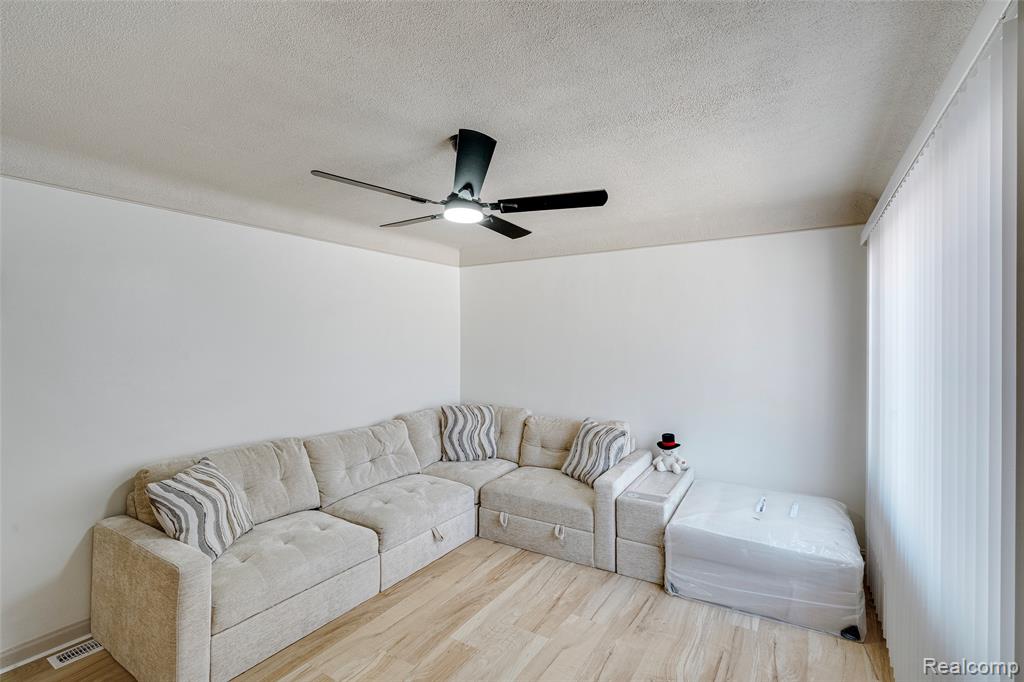 1459 22nd Street Property Photo 10