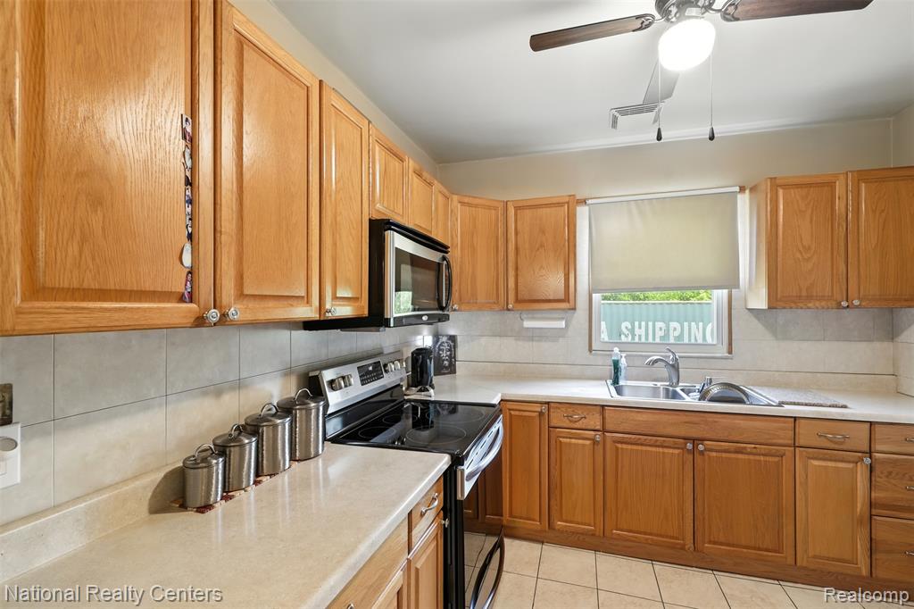 1041 Adeline Street Property Photo 11