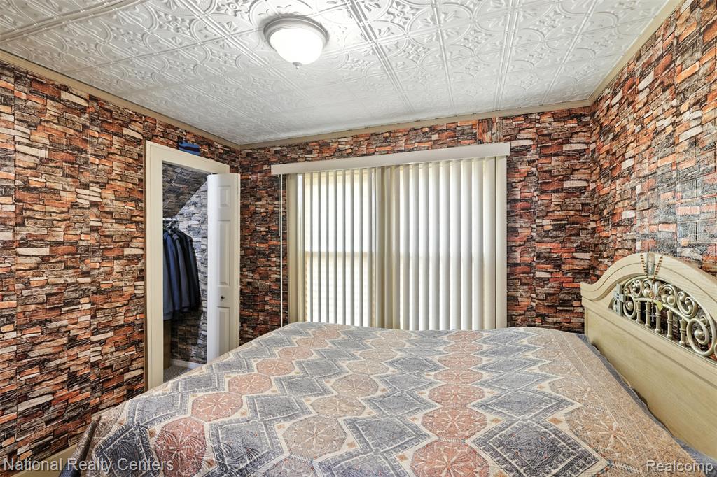 1041 Adeline Street Property Photo 16